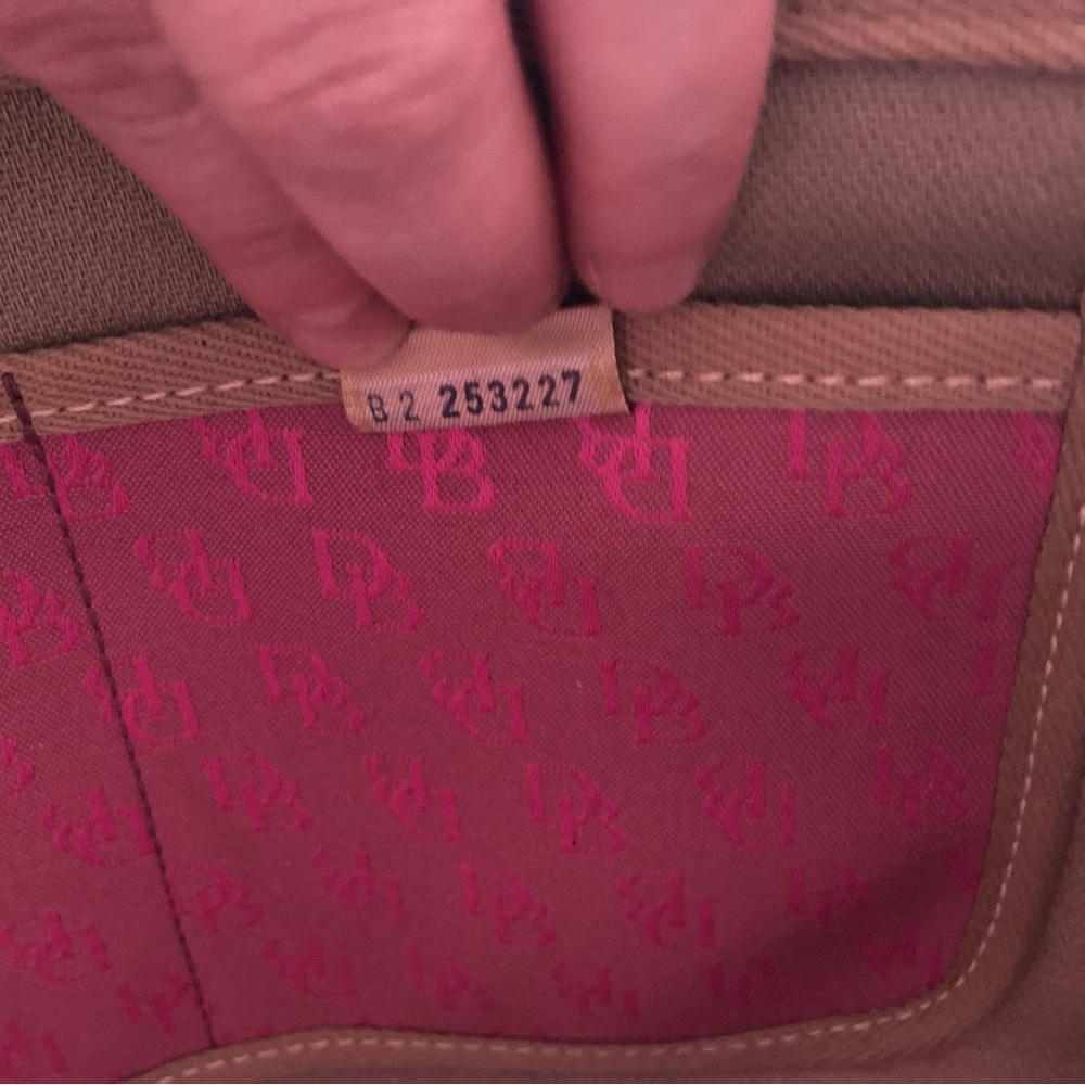 Vintage Dooney&Burke tote Handbag Pink with Logo Canvas and Dual Leather Handles - Picture 13 of 16